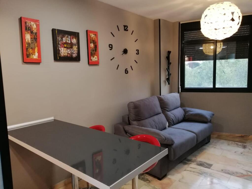 bonito estudio en sevilla este en edificio apartclub!!! foto grande (2)