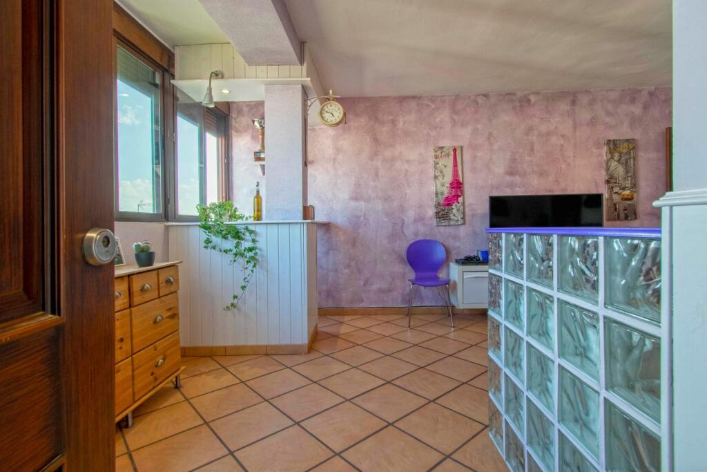 fantástico piso reformado en la zona céntrica de alcalá de guadaira!! foto grande (2)