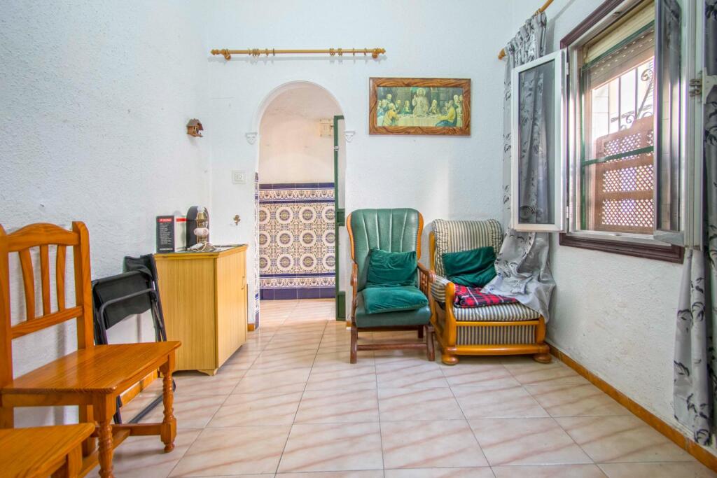gran oportunidad inversor, estupenda casa para reformar junto marqués de pickman!!! foto grande (2)