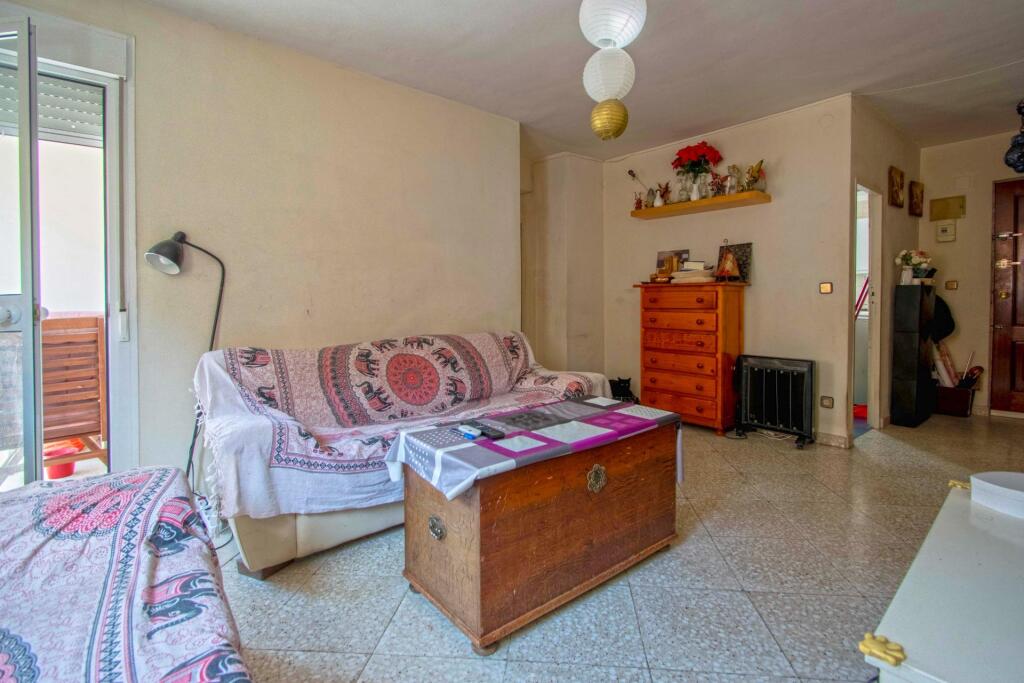 estupendo piso junto san jacinto!!! foto grande (3)