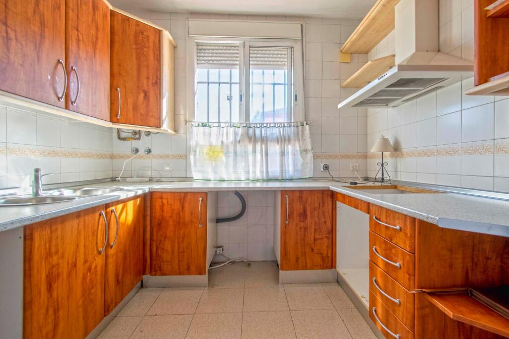 gran vivienda adosada en dos hermanas, junto avenida de europa!!!! foto grande (3)