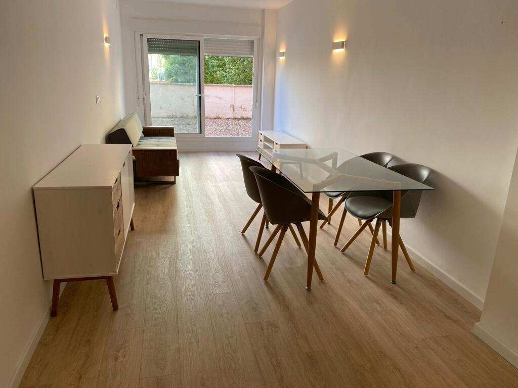 loft en alquiler en sevilla este, ¡reformado y amueblado! foto grande (2)