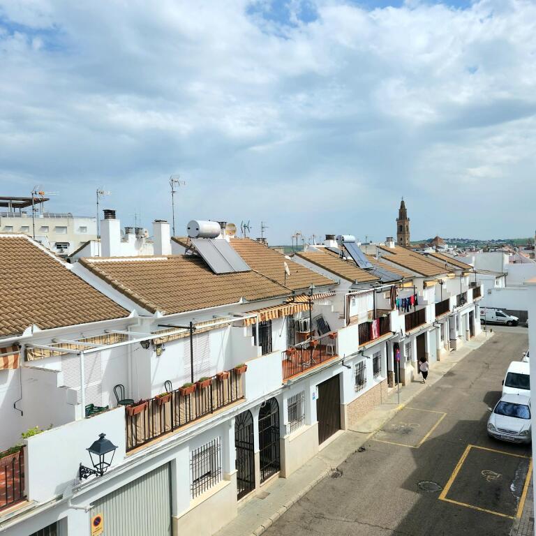 Pila lavadero  de segunda mano - Gran vivienda adosada en Écija, junto Colegio Público Calvo Sotelo!!
