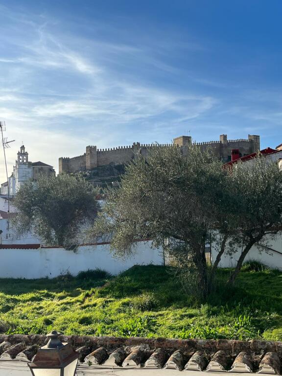 Foto gran casa de pueblo en santa olalla del cala!!!