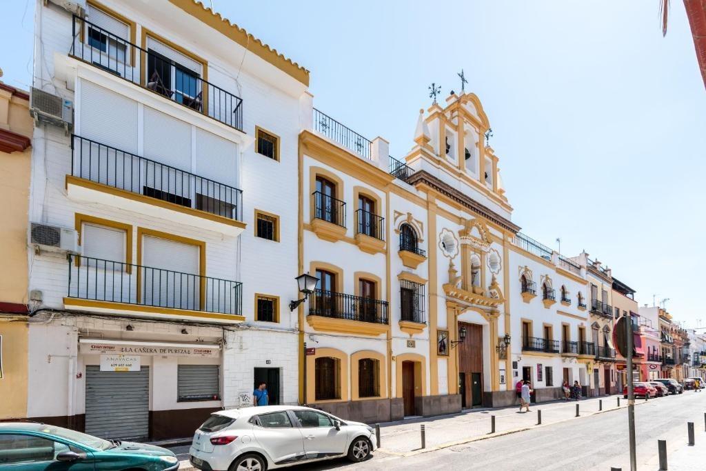 Foto estupendo local junto calle betis!!!