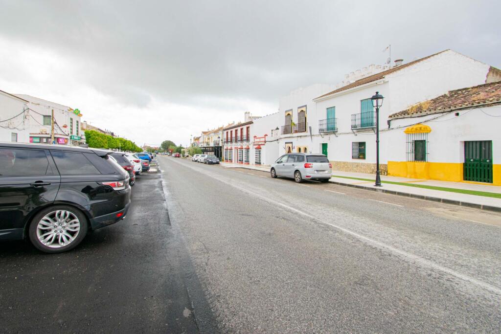 casa adosada en venta en guillena foto grande (3)