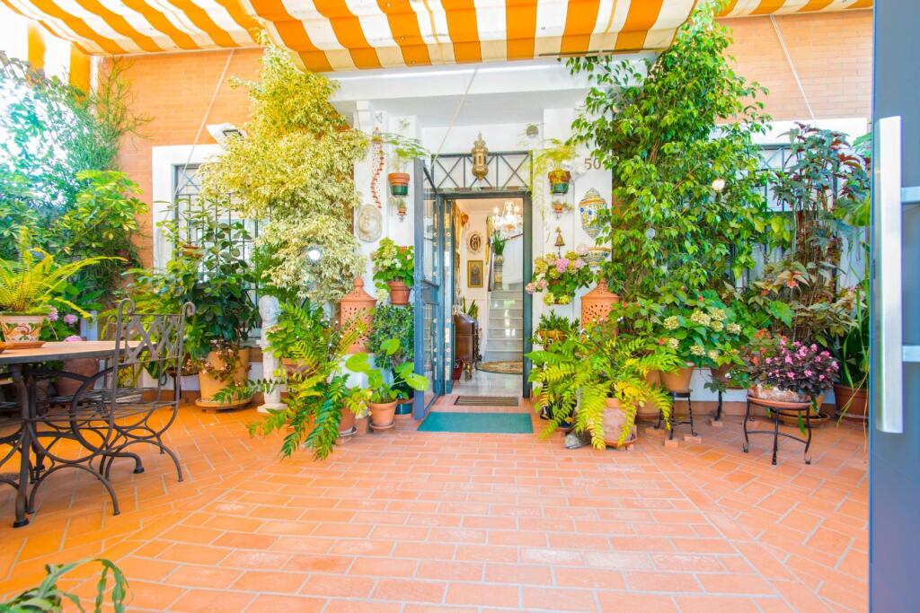 extraordinaria casa en venta en montequinto foto grande (2)