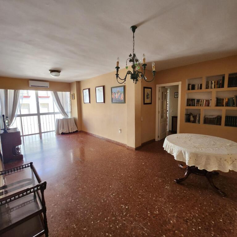 Foto gran oportunidad, piso en écija, junto convento de la merced!!!