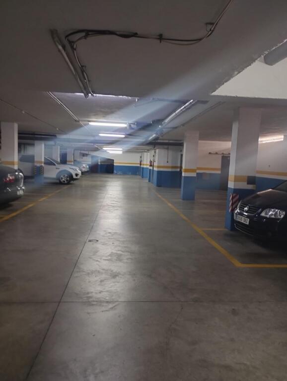 Foto fantástica plaza de parking para moto junto a la avenida de las ciencias!!
