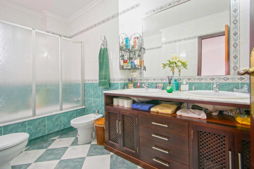 Chalet adosado en Santiponce - foto 29