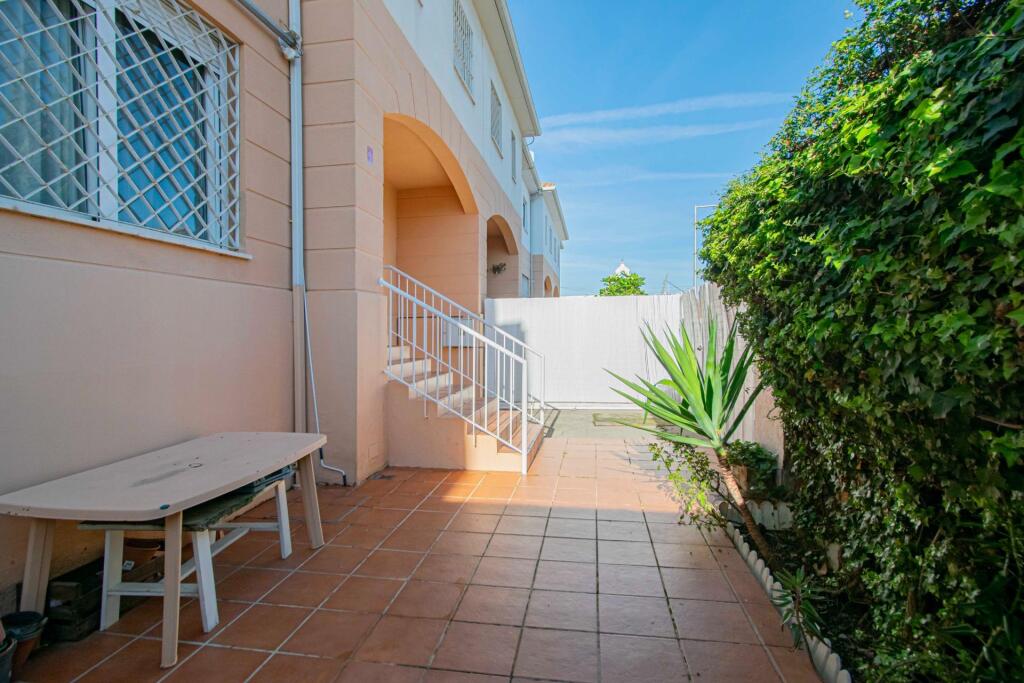 Preciosa vivienda adosada en San Juan de Aznalfarache, en el Barrio Alto, junto a Tomares!!!