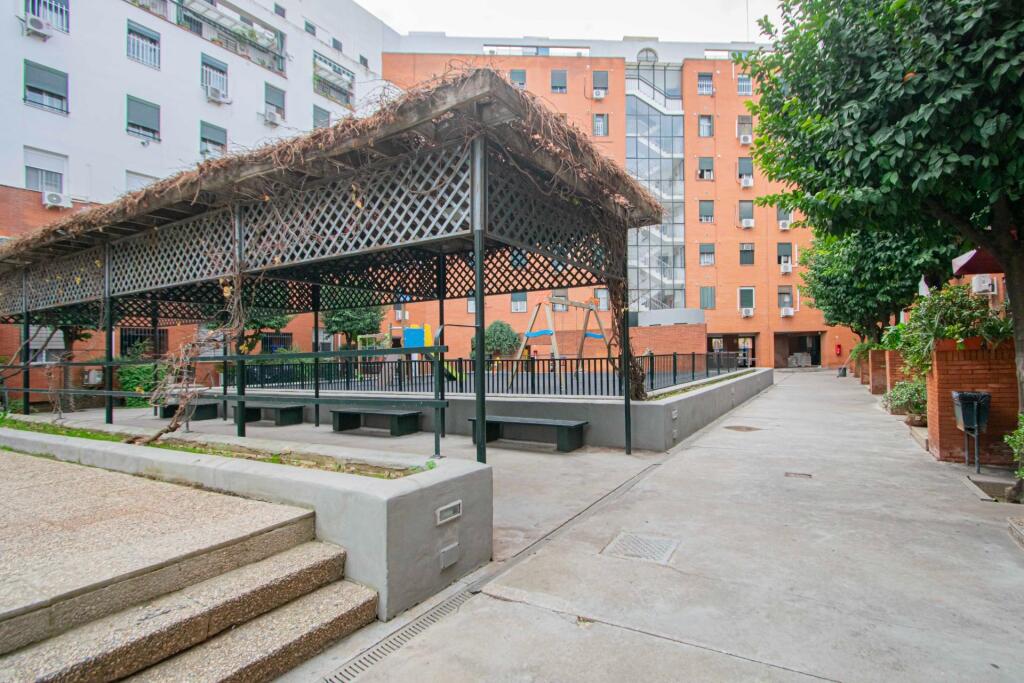 GRAN VIVIENDA DÚPLEX DE 4 DORMITORIOS CON GARAJE INCLUIDO