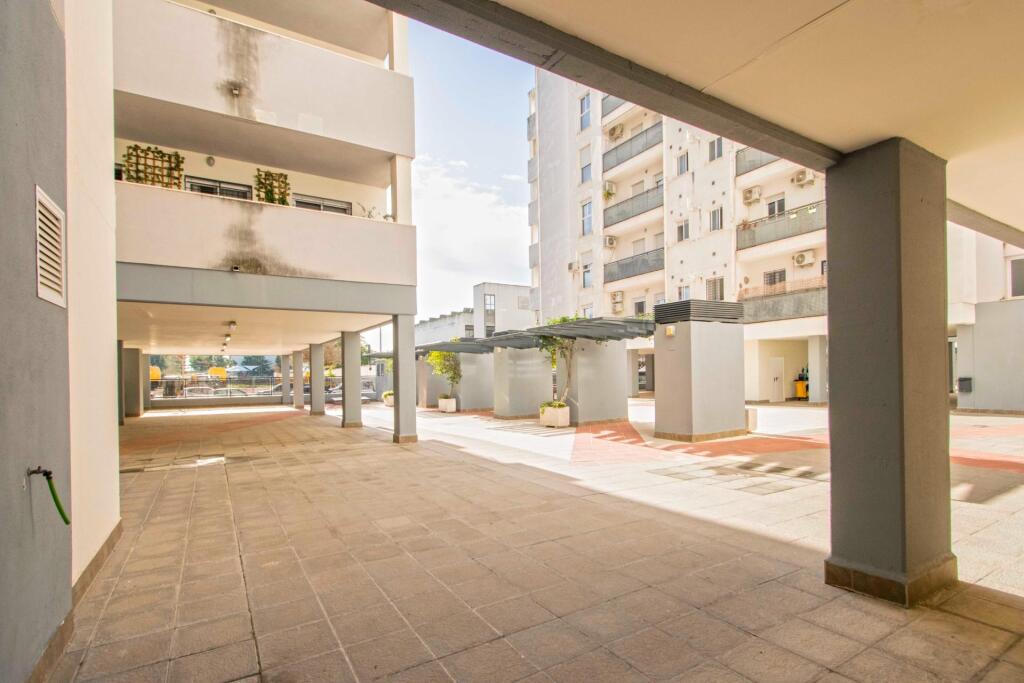 Precioso piso PARA ENTRAR A VIVIR en Sevilla Este