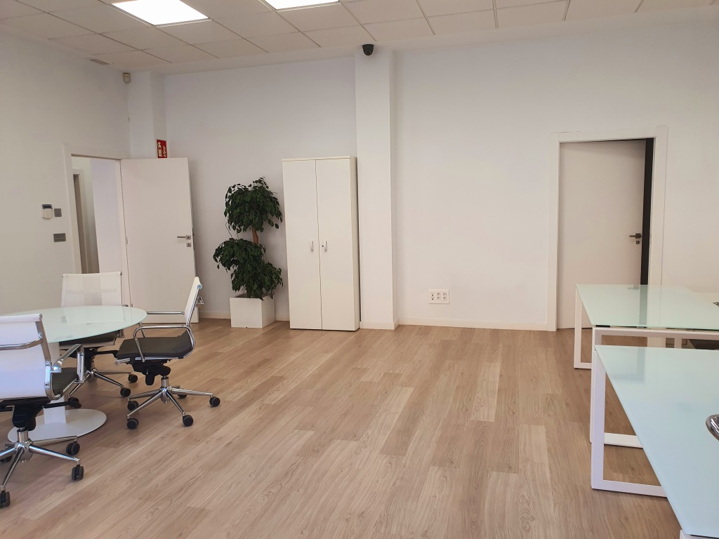 local comercial en alquiler en albir alicante foto grande (3)