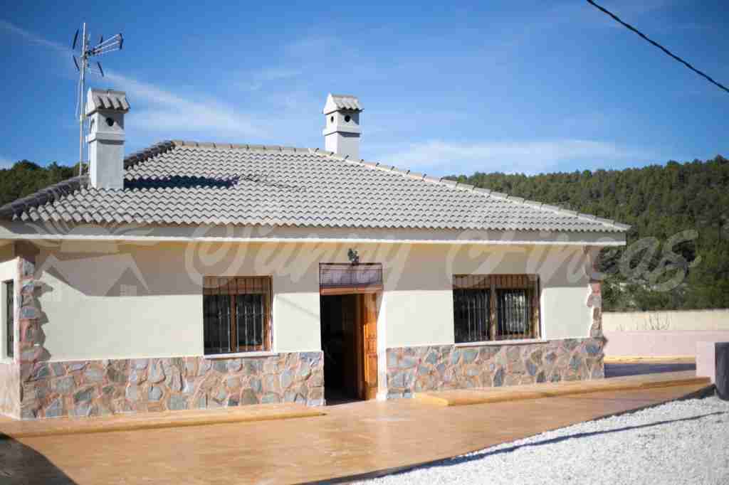 Foto casa-chalet en venta en torre de les maçanes, la alicante