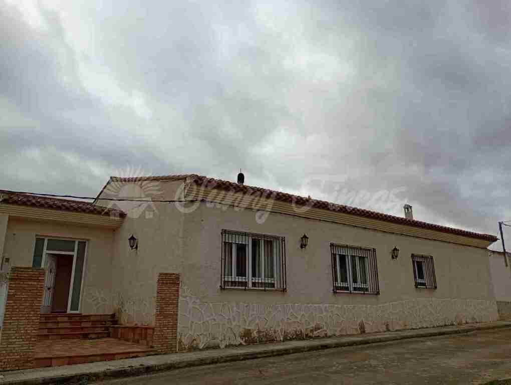 Foto casa de campo-masía en venta en chinchilla de monte aragon albacete