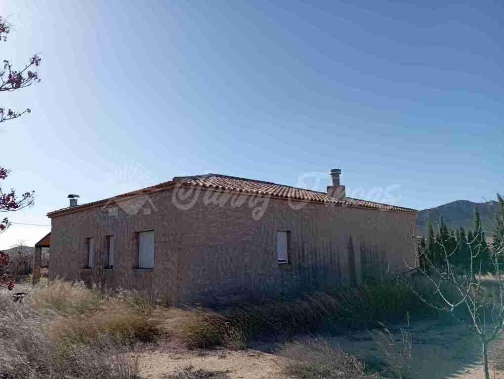 casa de campo-masía en venta en yecla murcia foto grande (2)