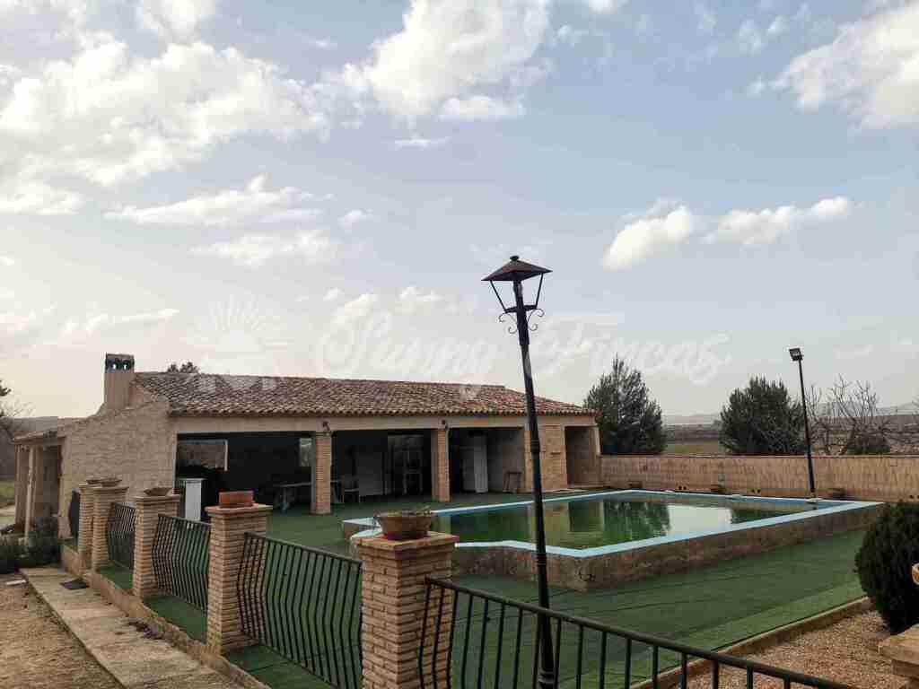 casa de campo-masía en venta en yecla murcia foto grande (3)