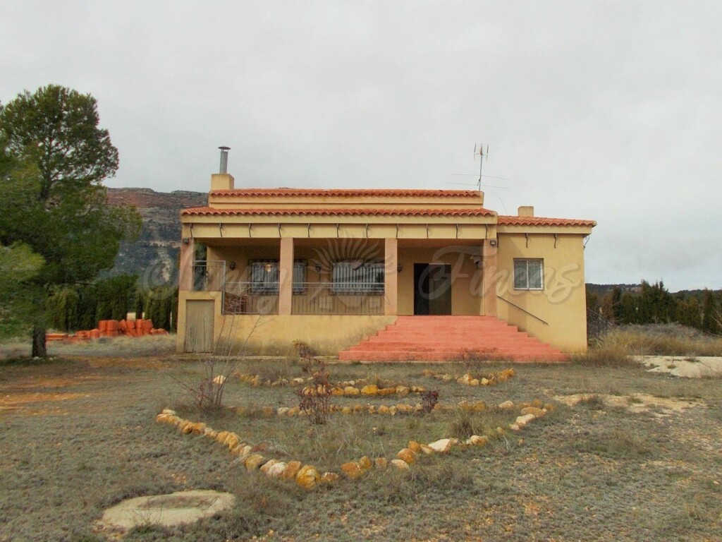 Foto casa-chalet en venta en almansa albacete