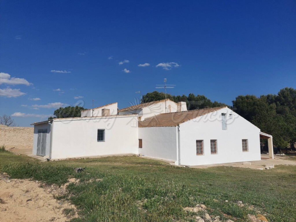 casa de campo-masía en venta en yecla murcia foto grande (2)