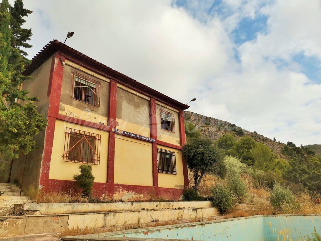 Foto casa-chalet en venta en salinas alicante