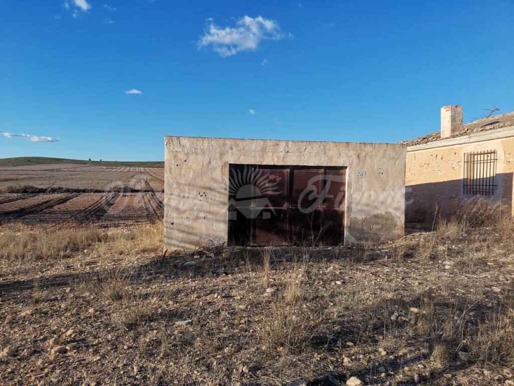 casa de campo-masía en venta en villena alicante foto grande (3)