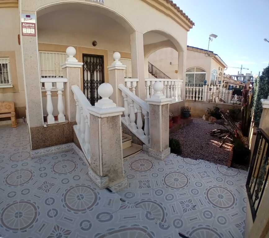 casa-chalet en venta en almendros, los (orihuela-costa) alicante foto grande (2)