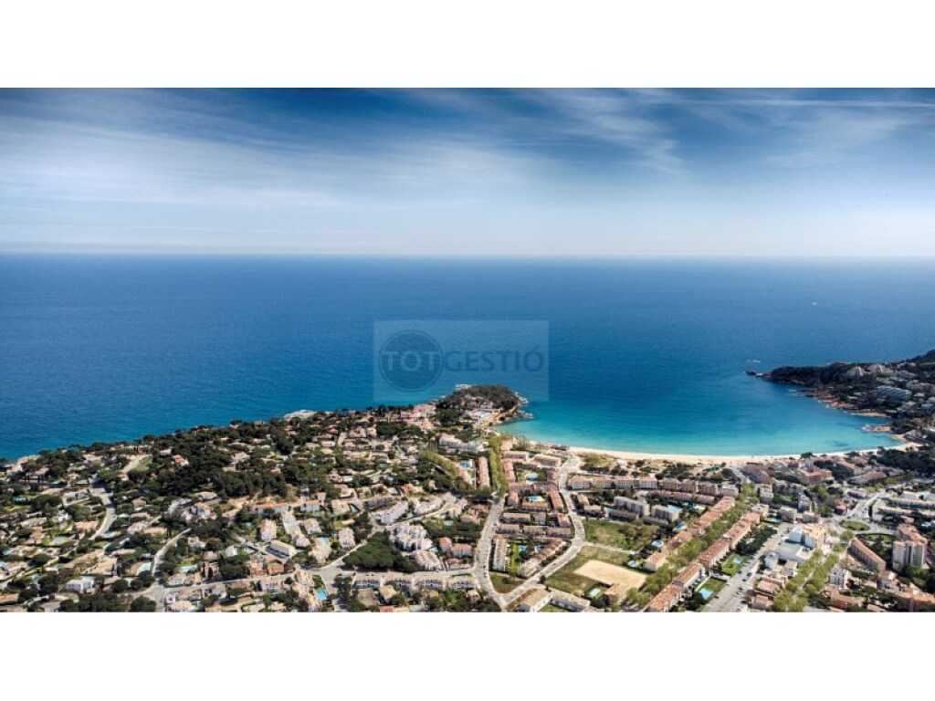 Foto parcela en venta en castell platja d aro girona