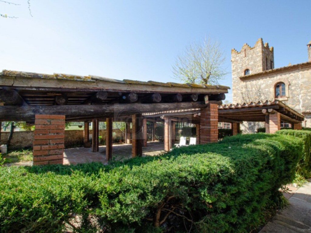 Foto casa de pueblo en venta en castell platja d aro girona