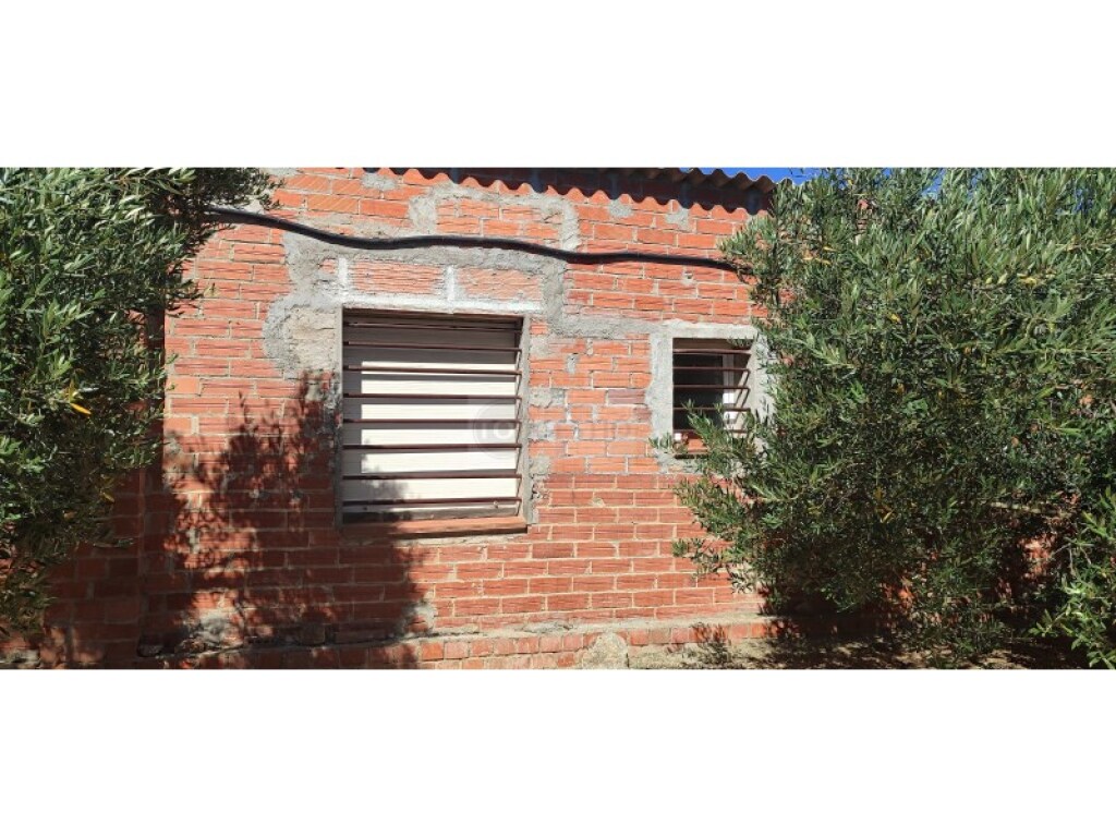 parcela en venta en cantallops girona foto grande (3)