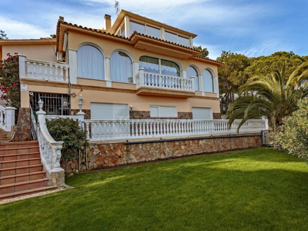 casa-chalet en venta en calonge girona foto grande (2)