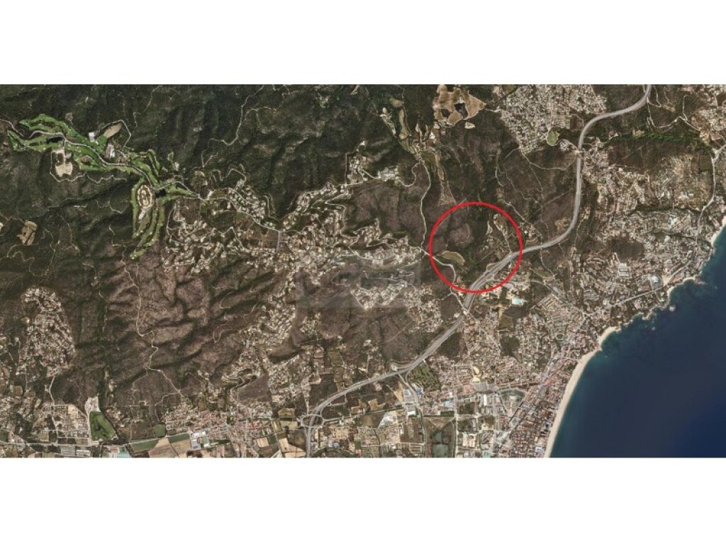 Foto parcela en venta en castell platja d aro girona