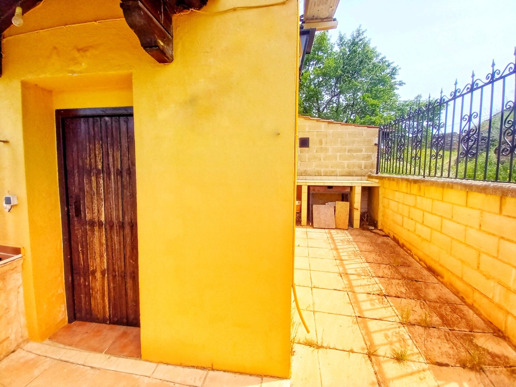 casa de pueblo en venta en fuentespina burgos foto grande (3)