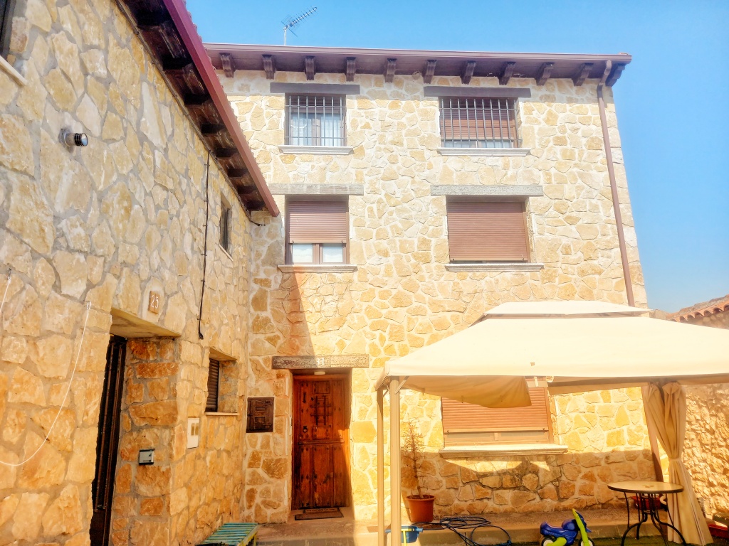 casa-chalet en venta en oquillas burgos foto grande (2)