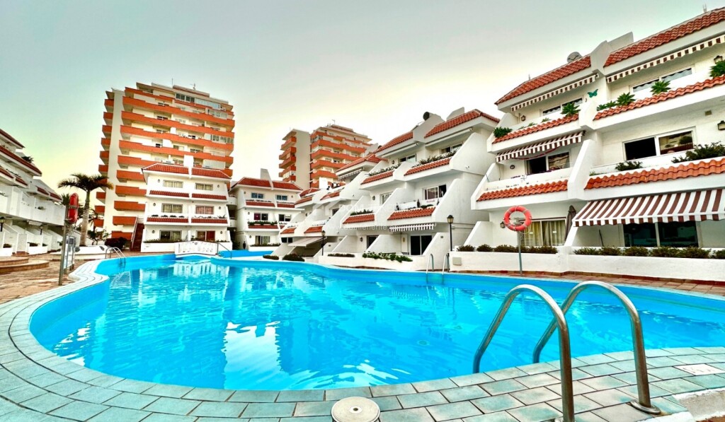 Foto Apartamento en Venta en Adeje, Santa Cruz de Tenerife - € 241.000 - mil1000646 - BienesOnLine