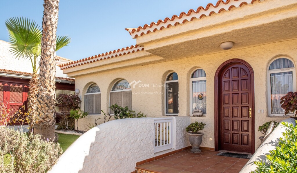 Foto Casa en Venta en Adeje, Santa Cruz de Tenerife - € 890.000 - mil1027963 - BienesOnLine