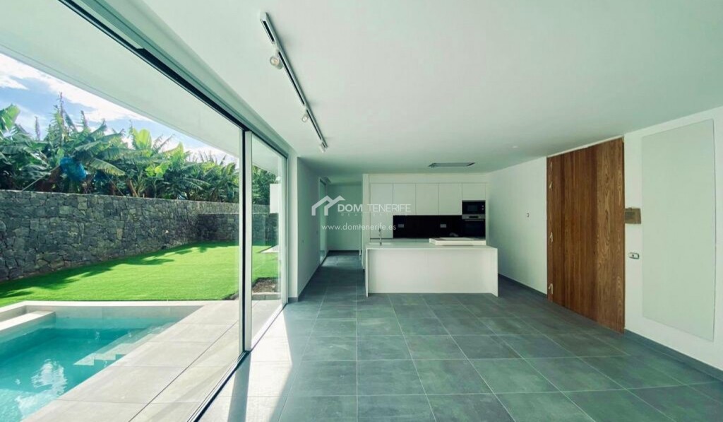 Foto casa-chalet en venta en adeje santa cruz de tenerife