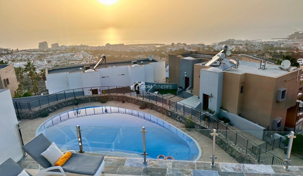 casa-chalet en venta en adeje santa cruz de tenerife foto grande (2)