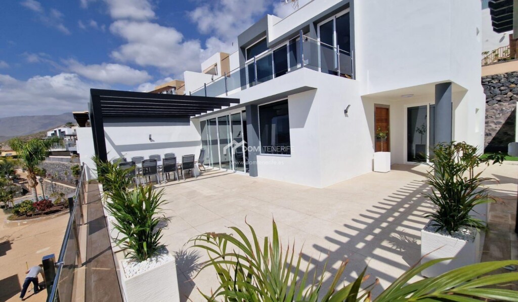 casa-chalet en venta en adeje santa cruz de tenerife foto grande (3)