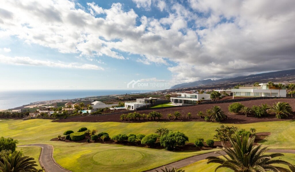 solar urbano en venta en guia de isora santa cruz de tenerife foto grande (1)