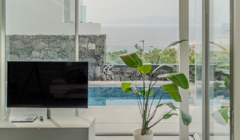 casa-chalet en venta en adeje santa cruz de tenerife foto grande (2)