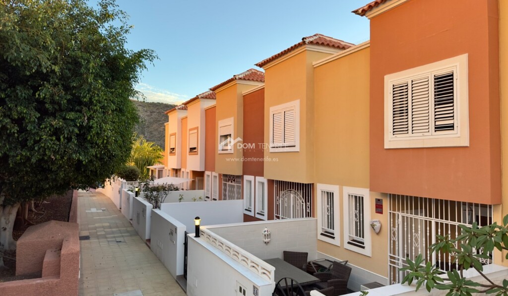 Foto casa de pueblo en venta en adeje santa cruz de tenerife