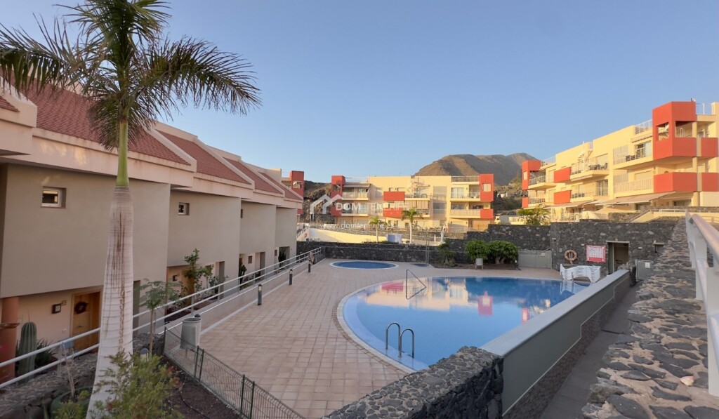 casa de pueblo en venta en santiago del teide santa cruz de tenerife foto grande (2)