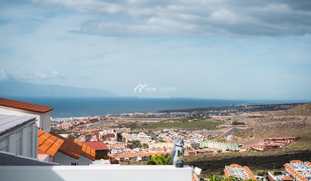 casa de pueblo en venta en adeje santa cruz de tenerife foto grande (2)