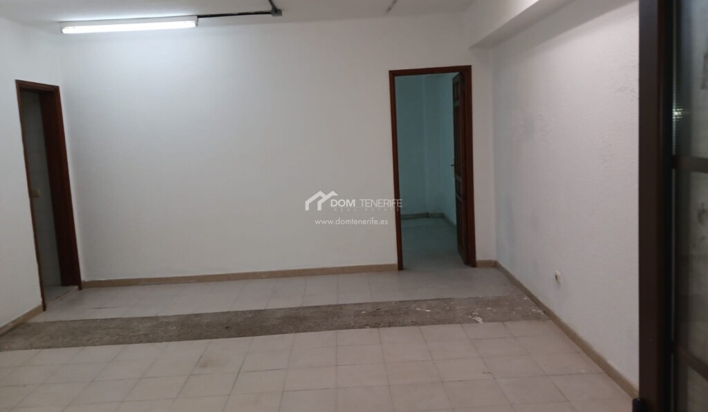 Foto local comercial en alquiler en adeje santa cruz de tenerife