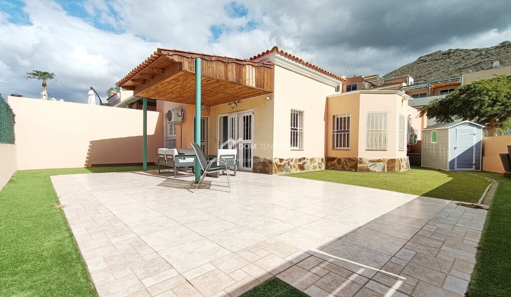 Foto casa-chalet en venta en adeje santa cruz de tenerife