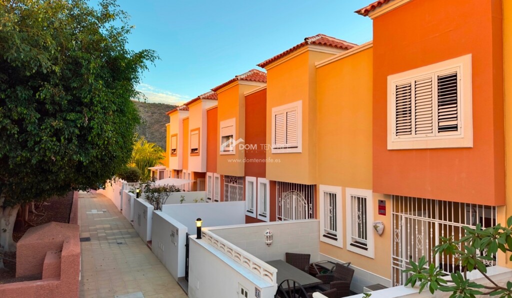 casa de pueblo en venta en adeje santa cruz de tenerife foto grande (2)