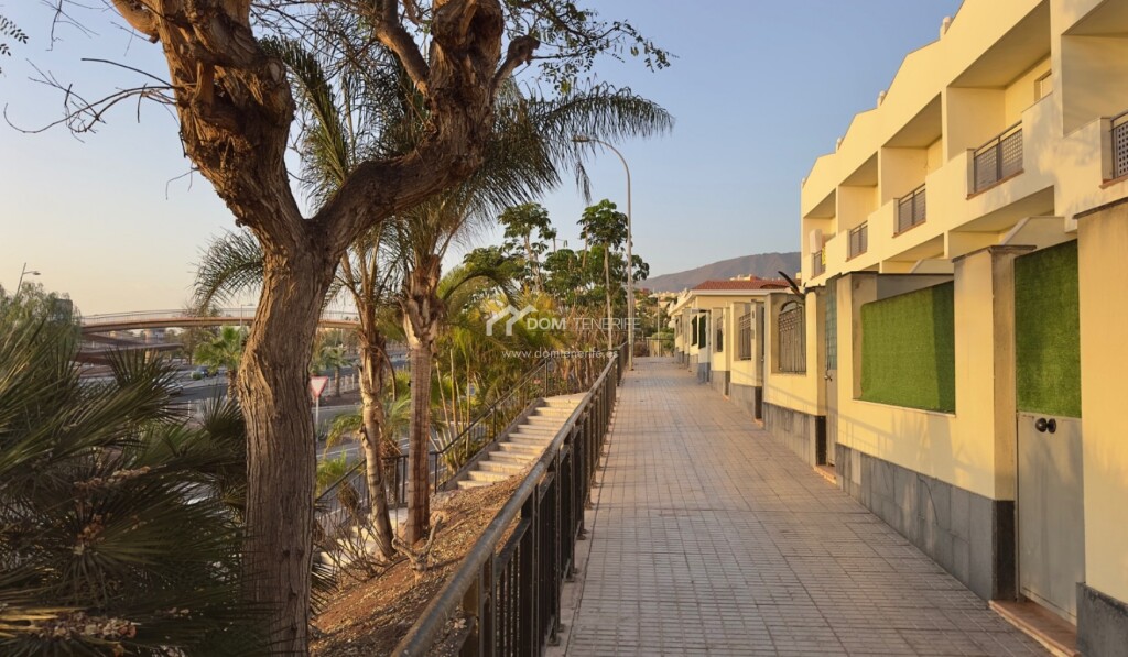 casa de pueblo en venta en adeje santa cruz de tenerife foto grande (3)