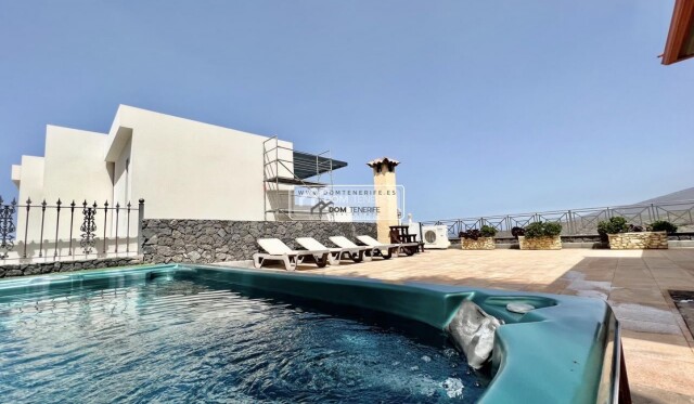 casa-chalet en venta en adeje santa cruz de tenerife foto grande (3)