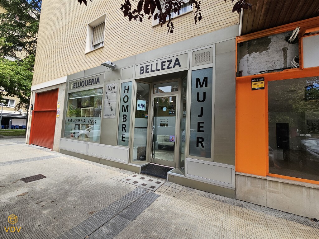 Foto local comercial en alquiler en pamplona navarra iturrama